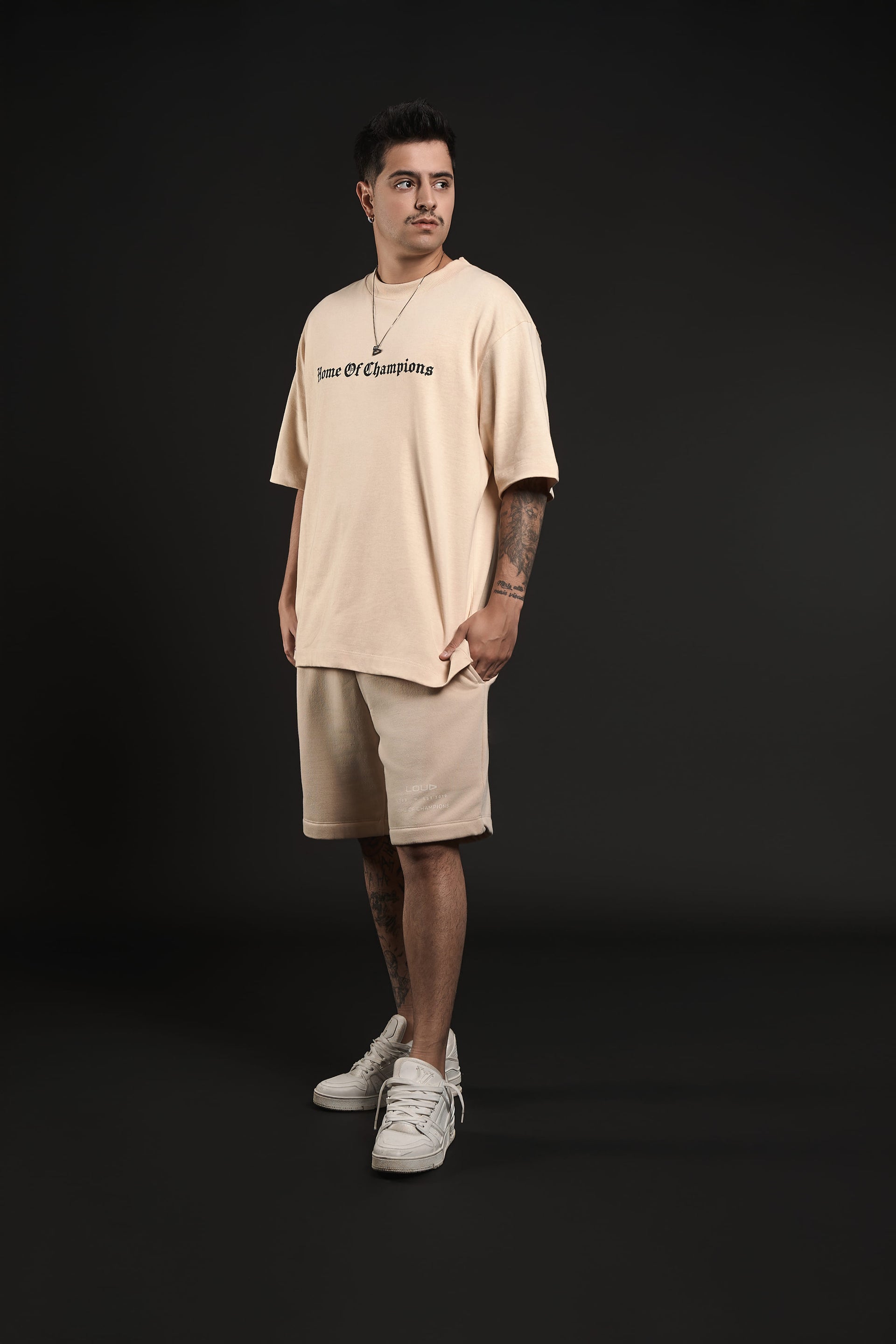 Combo Overized Home Bege + Shorts Bege Home of Champions