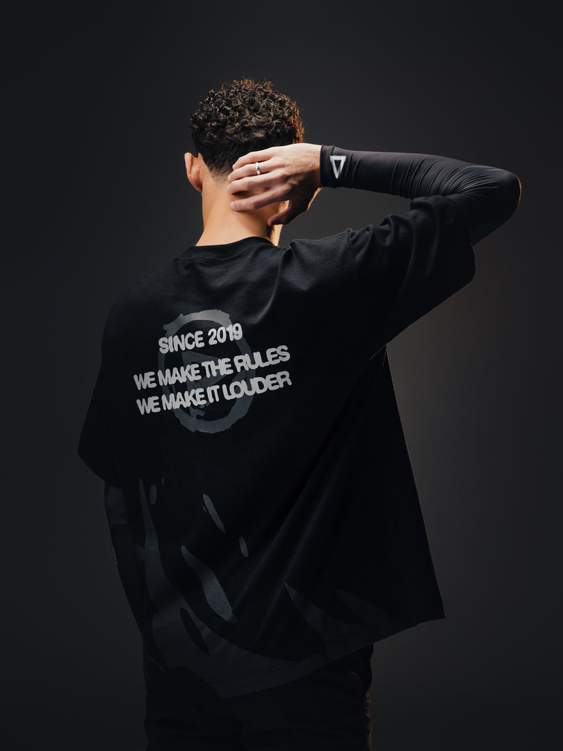 Camiseta Oversized Black Hydra