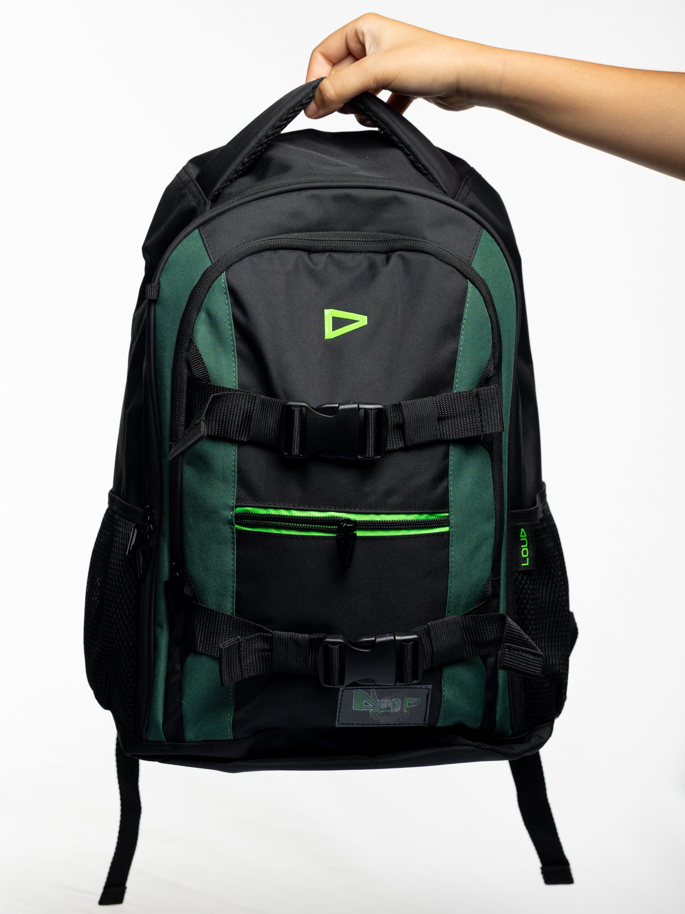 Mochila de costas preta e verde com clip frontal